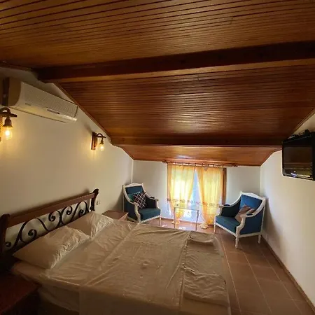 Sualti Otel Ayvalı