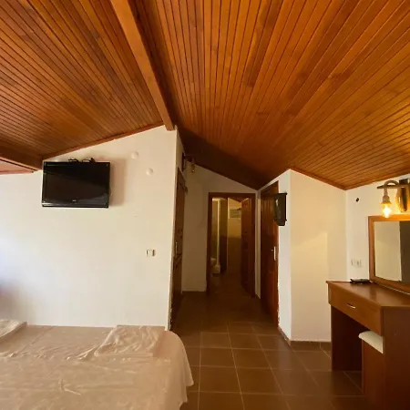 Sualti Otel Ayvalı